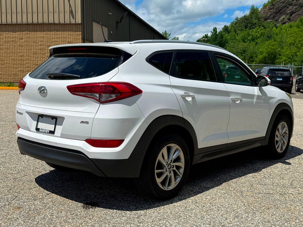 2016 Hyundai Tucson Se White vin: KM8J3CA47GU184124