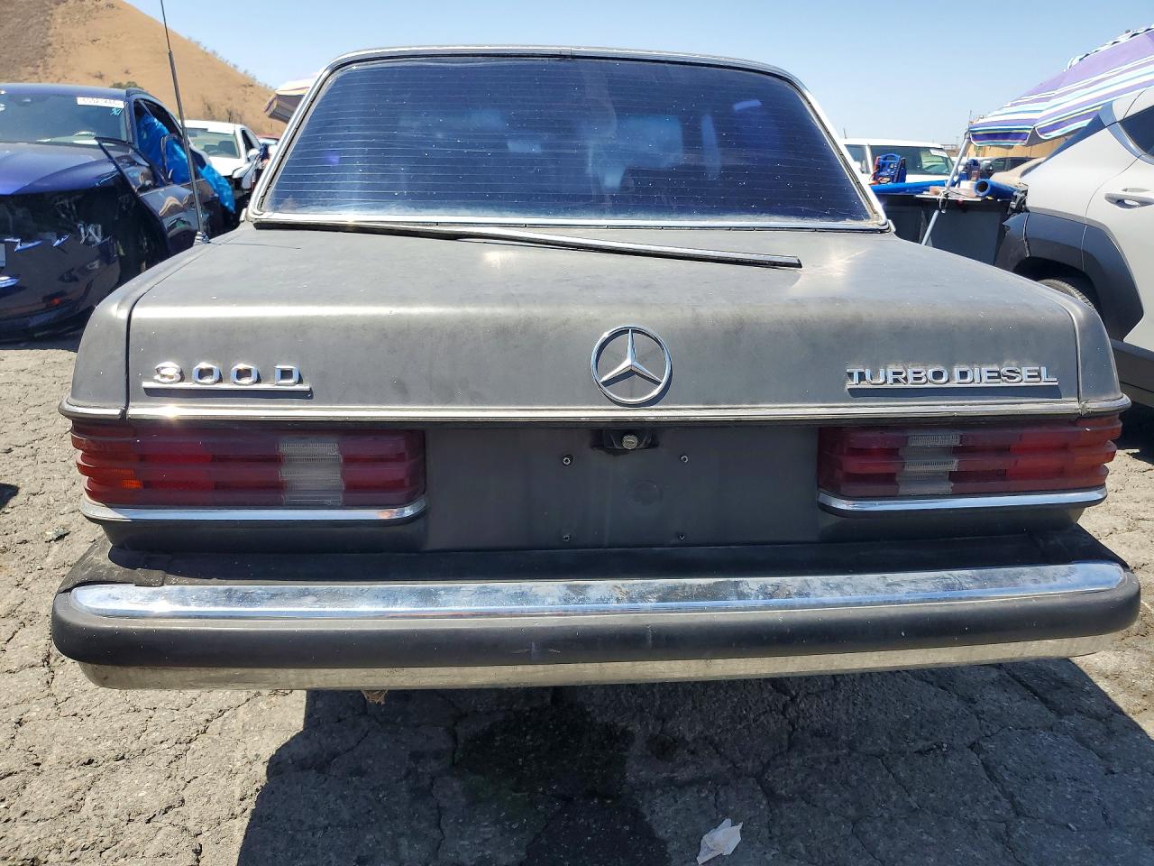1982 Mercedes-benz 300 Dt Gray vin: WDBAB33A3CB012722