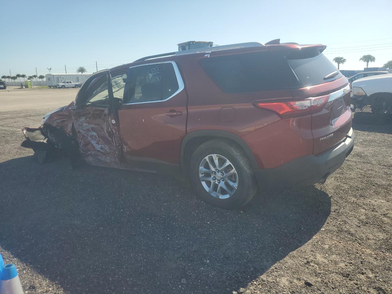 2018 Chevrolet Traverse Lt Красный vin: 1GNERGKW6JJ281018