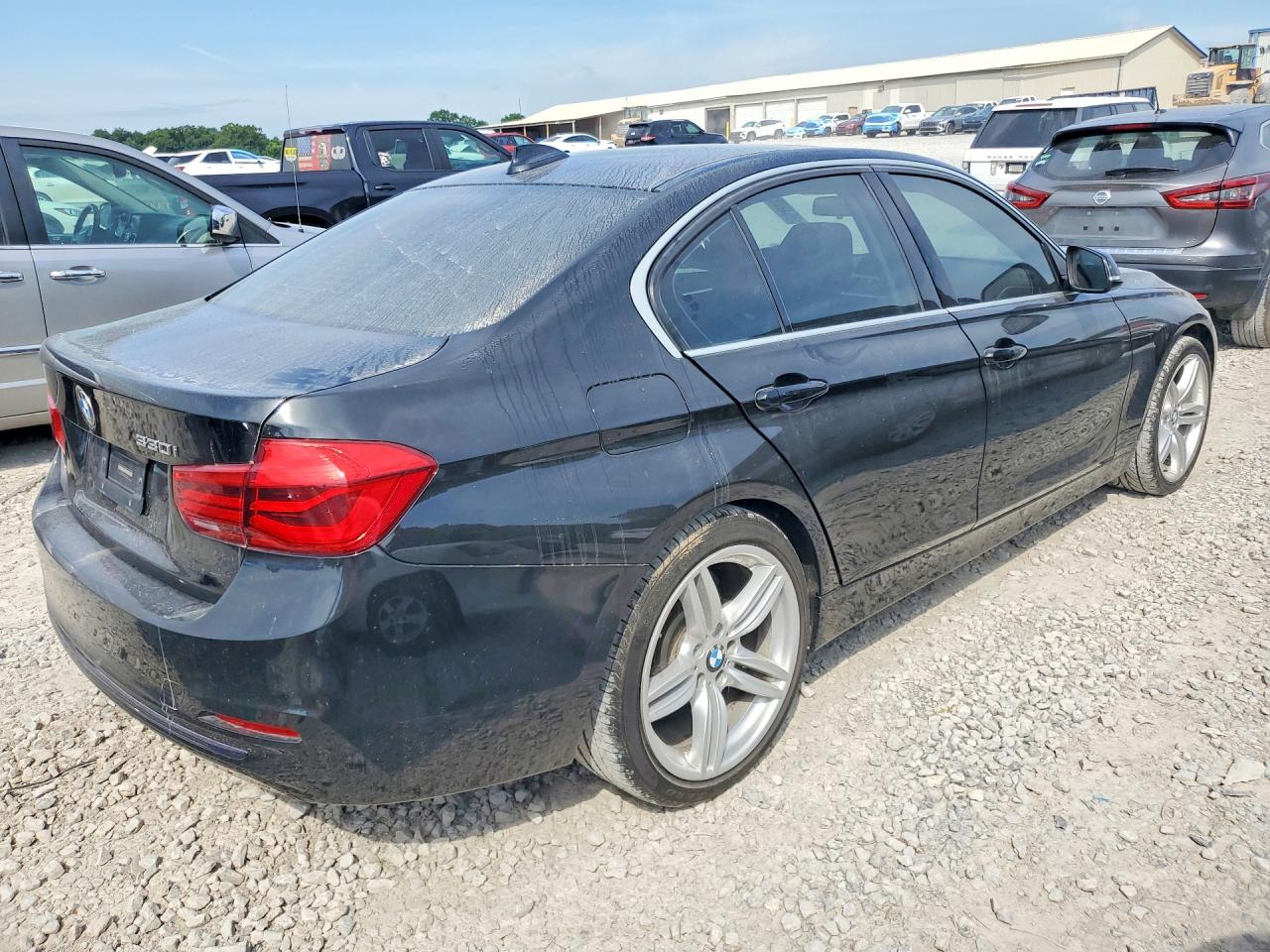 2018 Bmw 330 I Черный vin: WBA8B9G52JNU97685
