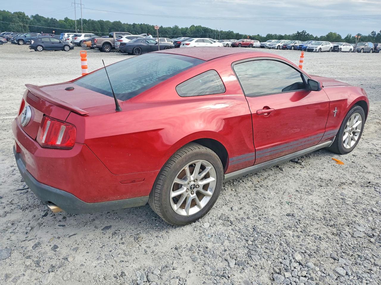 2010 Ford Mustang Red vin: 1ZVBP8AN7A5123521