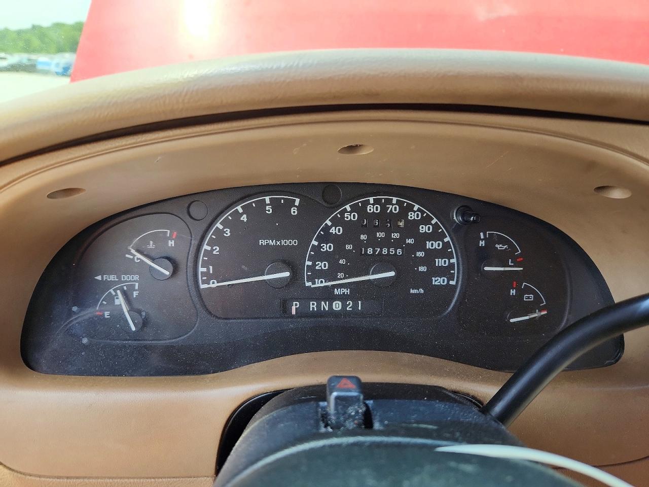 2002 Ford Ranger Super Cab Red vin: 1FTYR14U62PB00271