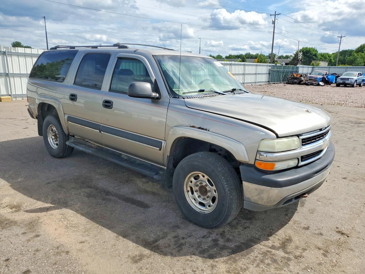 2003 Chevrolet Suburban K2500 Tan vin: 3GNGK26U03G153354