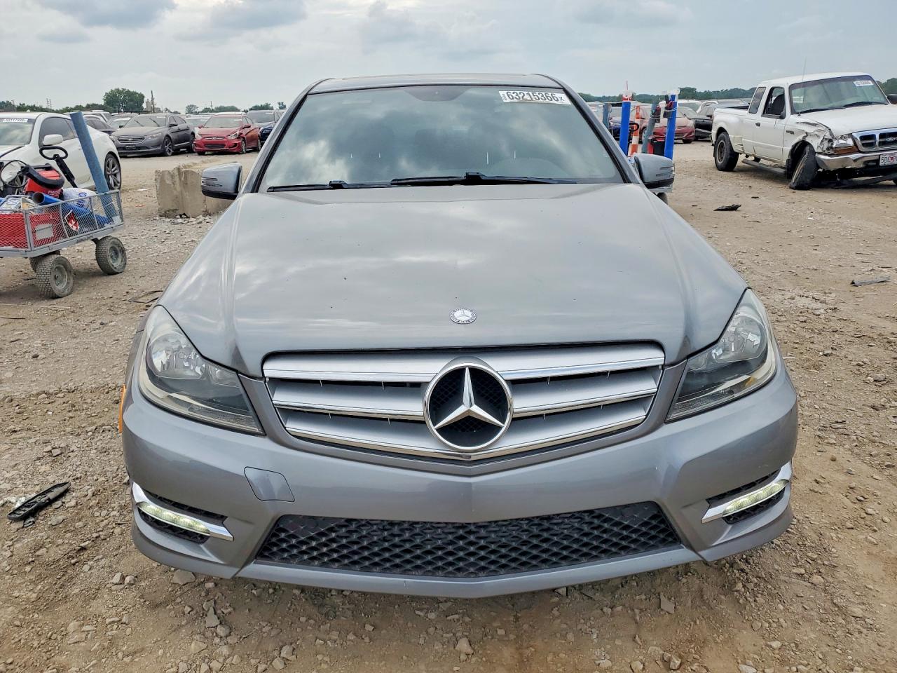 2013 Mercedes-benz C 250 Gray vin: WDDGF4HB0DR300591