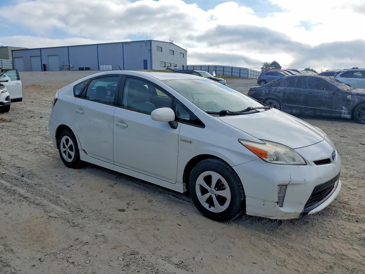 2013 Toyota Prius Two White vin: JTDKN3DU6D5627481