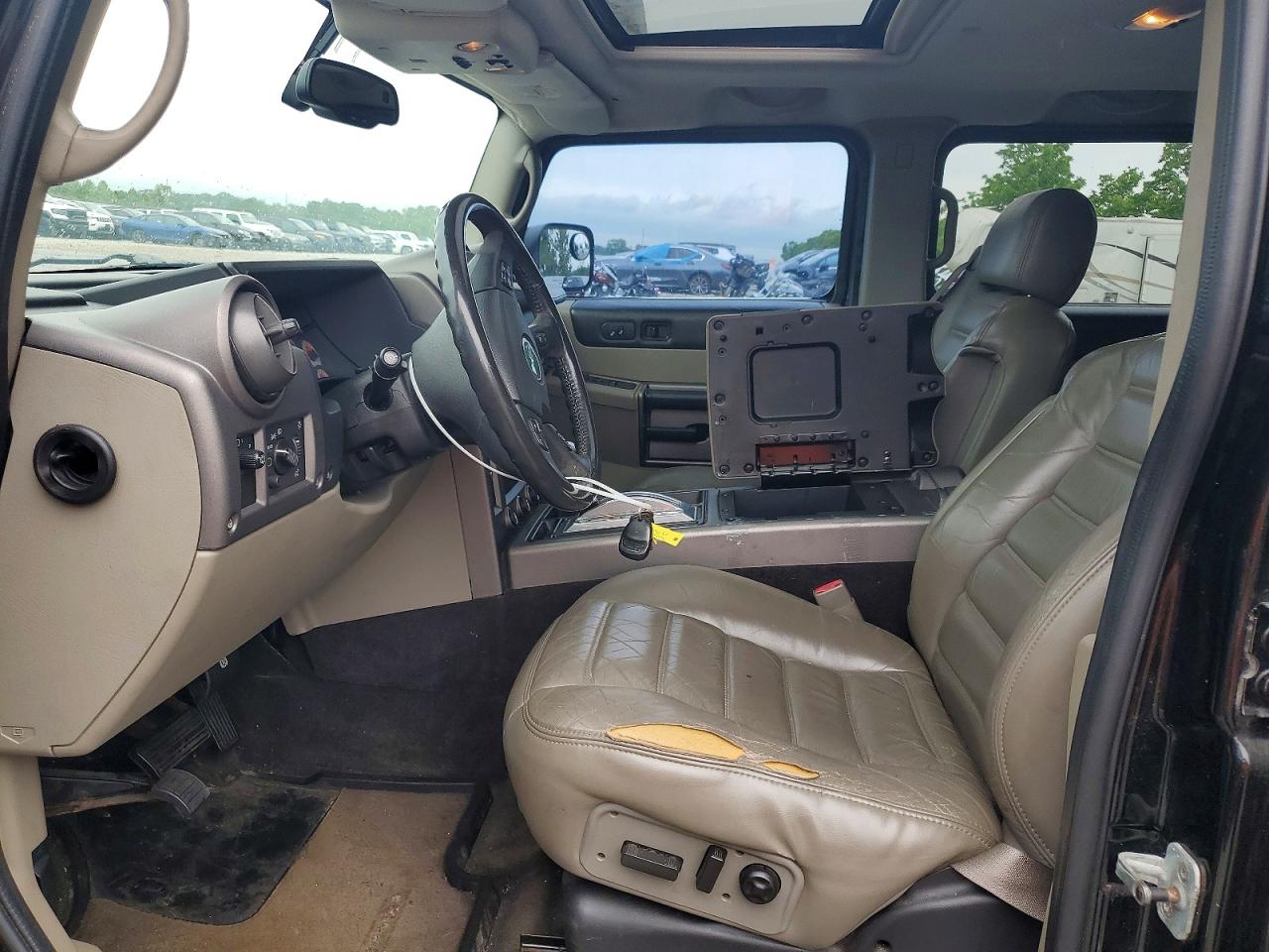 2004 Hummer H2 Черный vin: 5GRGN23U24H112847