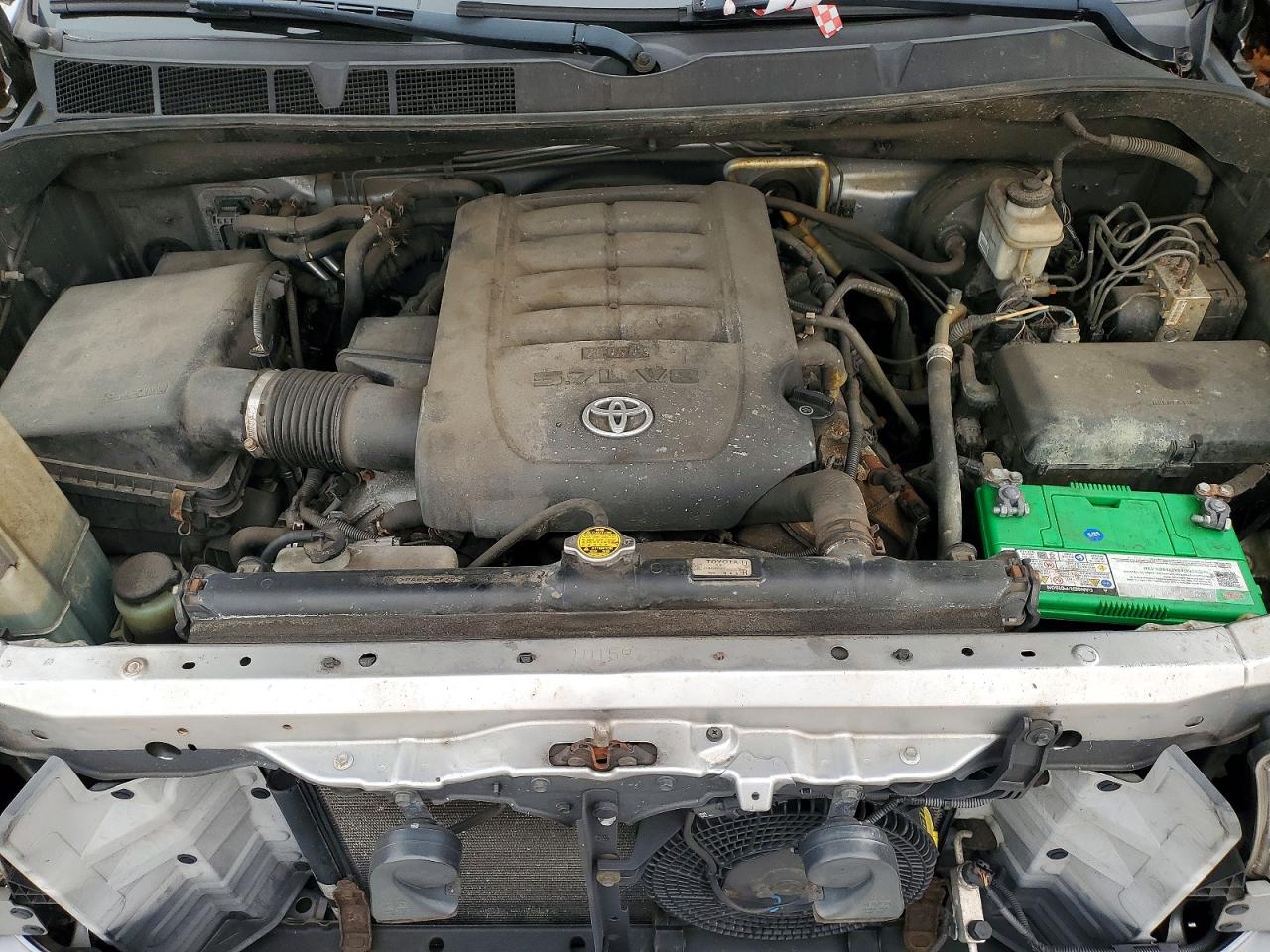 2011 Toyota Sequoia Platinum Silver vin: 5TDDY5G18BS049968