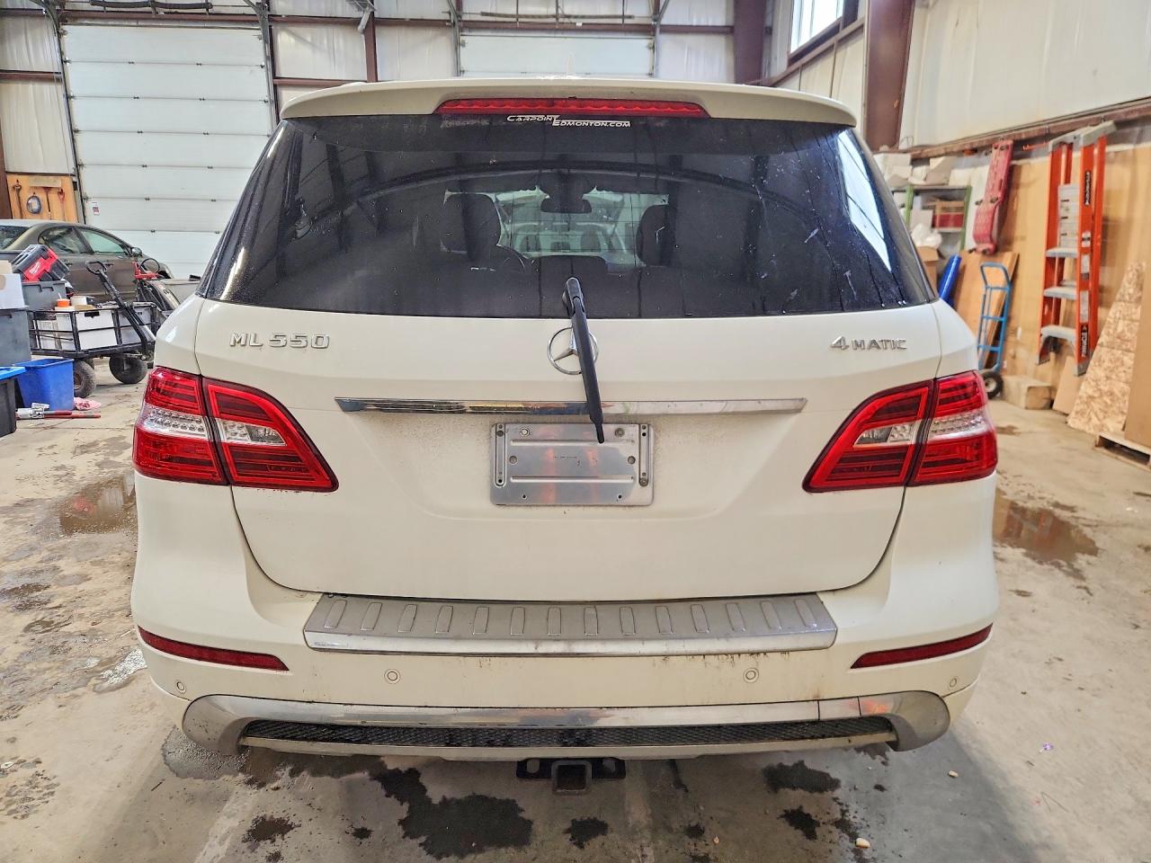 2014 Mercedes-benz Ml 550 4matic Белый vin: 4JGDA7DB6EA400578