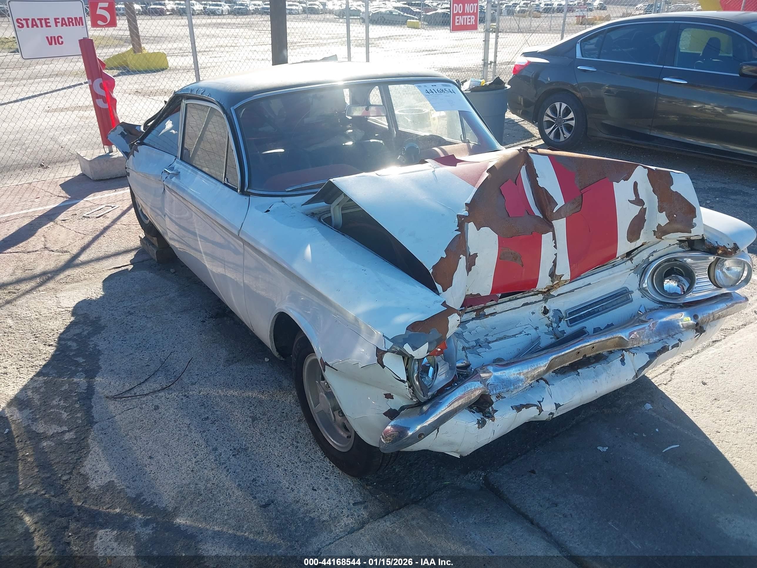 1961 Chevrolet Corvair   White vin: 10927W198497     