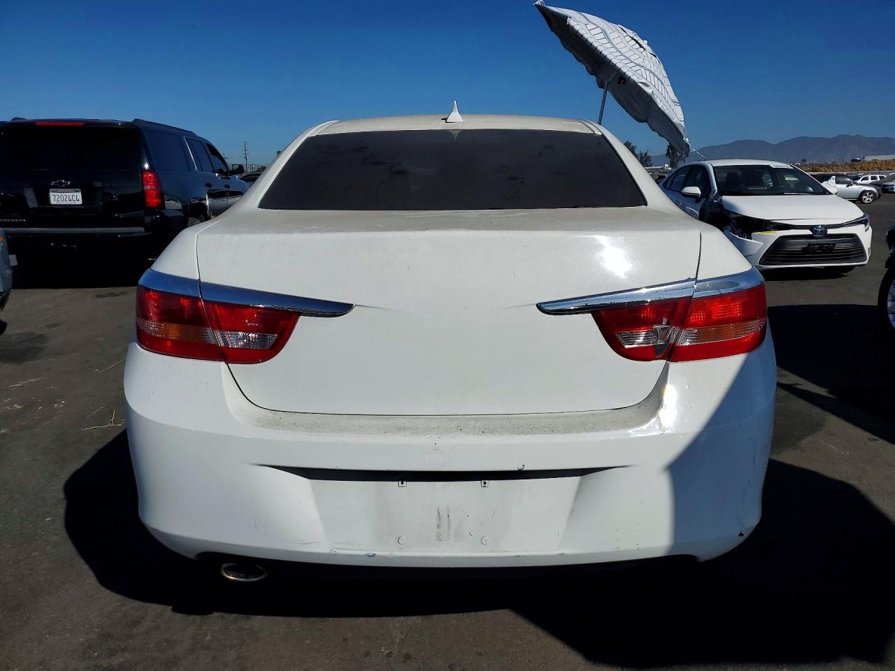 2014 Buick Verano White vin: 1G4PP5SK9E4160203