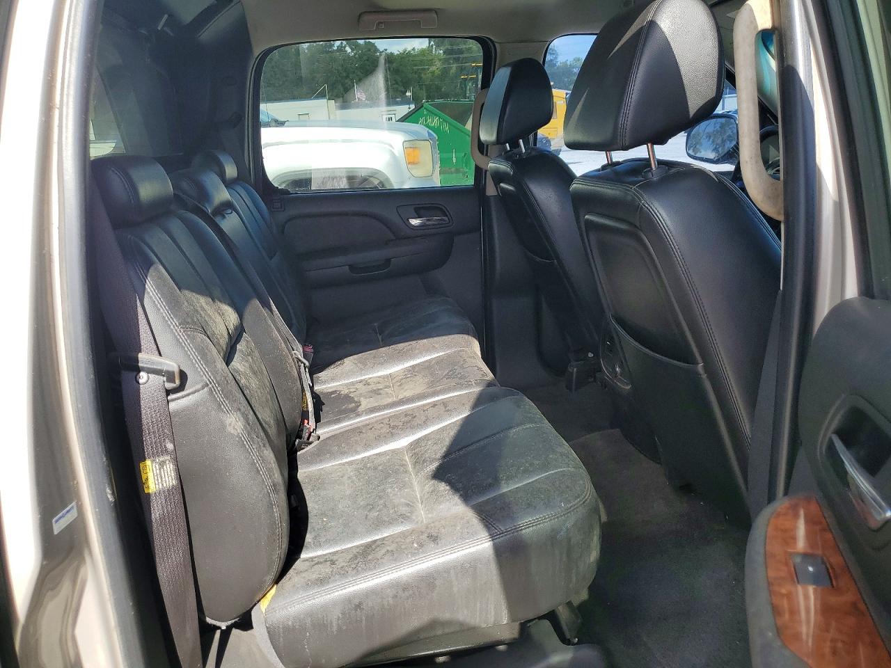 2007 Chevrolet Avalanche C1500 Серебряный vin: 3GNEC12J67G107785