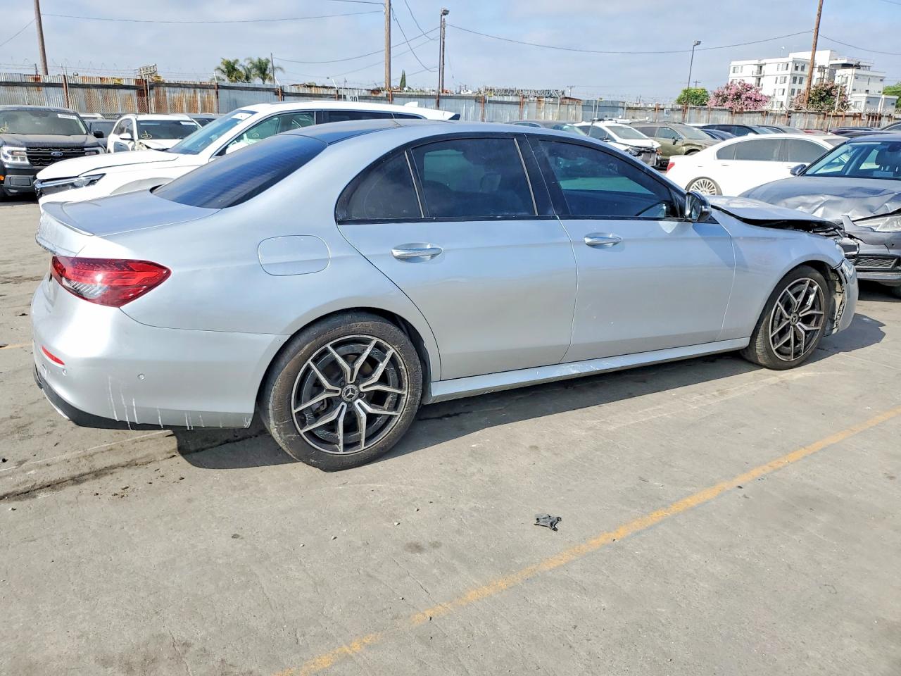 2021 Mercedes-benz E 350 Silver vin: W1KZF8DBXMA893784