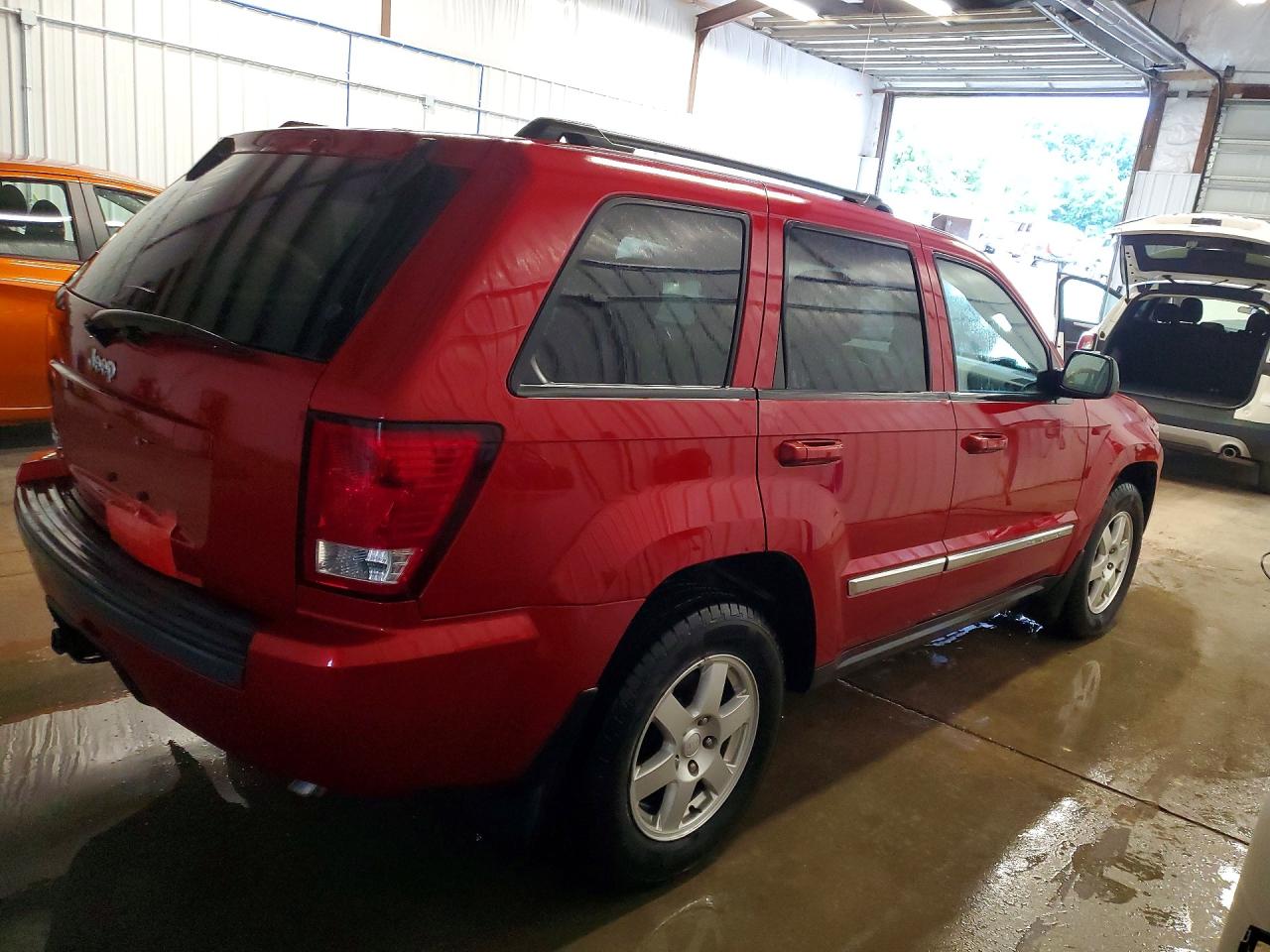 2010 Jeep Grand Cherokee Laredo Red vin: 1J4PR4GK6AC149669