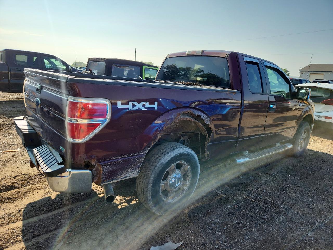 2010 Ford F150 Super Cab Burgundy vin: 1FTFX1EV9AFA86469