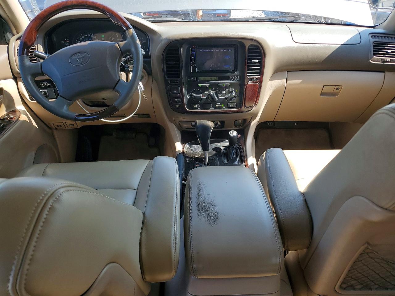 2000 Toyota Land Cruiser Base Gray vin: JT3HT05J5Y0107685