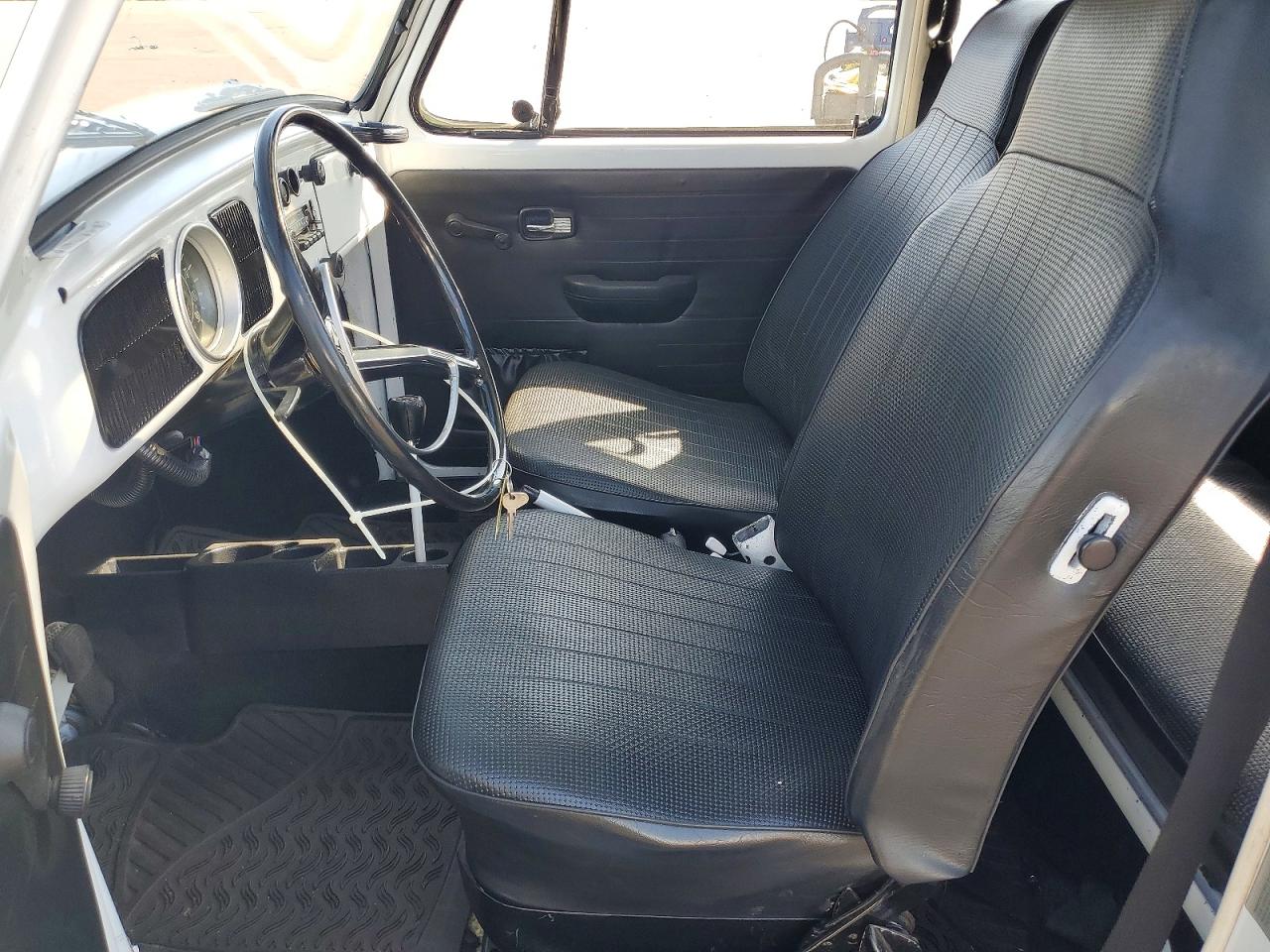 1970 Volkswagen Beetle Белый vin: 1102120402