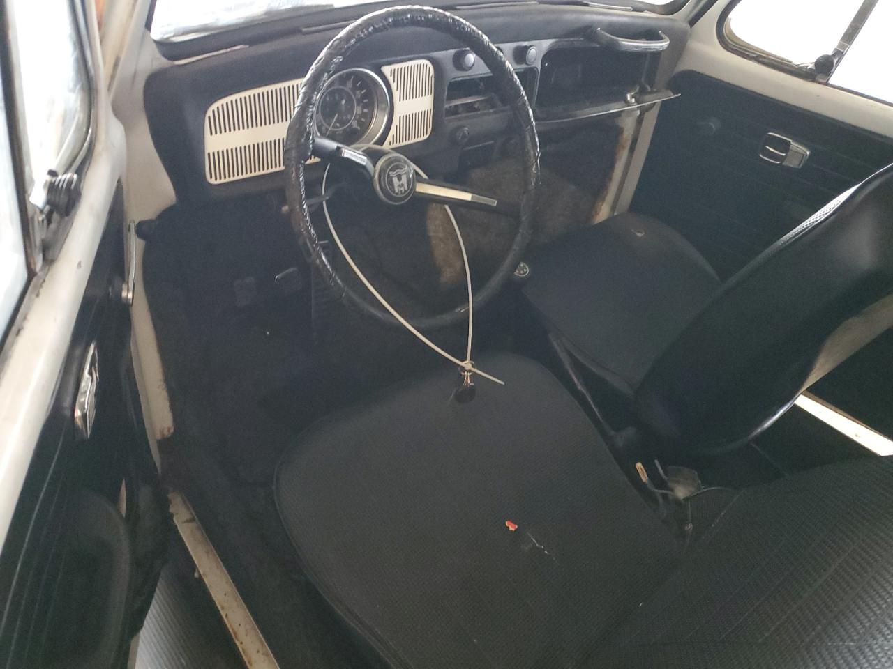 1971 Volkswagen Beetle White vin: 1102324581