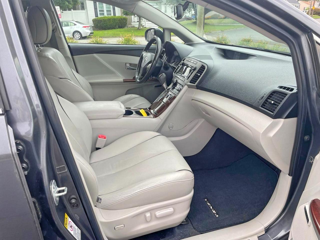 2010 Toyota Venza Awd V6 Gray vin: 4T3BK3BB7AU029060