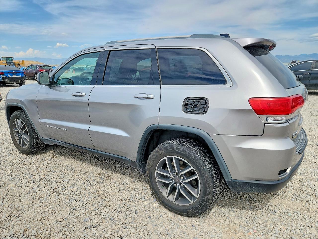 2015 Jeep Grand Cherokee Laredo Gray vin: 1C4RJFAG0FC923878