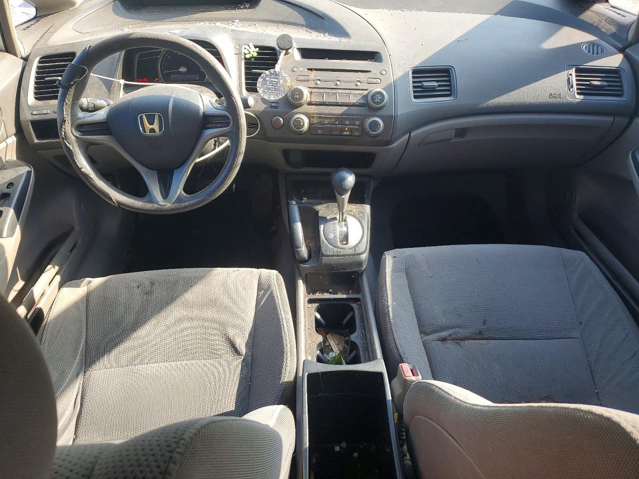 2010 Honda Civic Vp White vin: 19XFA1F35AE084775