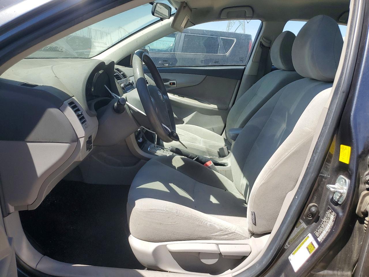 2010 Toyota Corolla Le Gray vin: 2T1BU4EE5AC425133