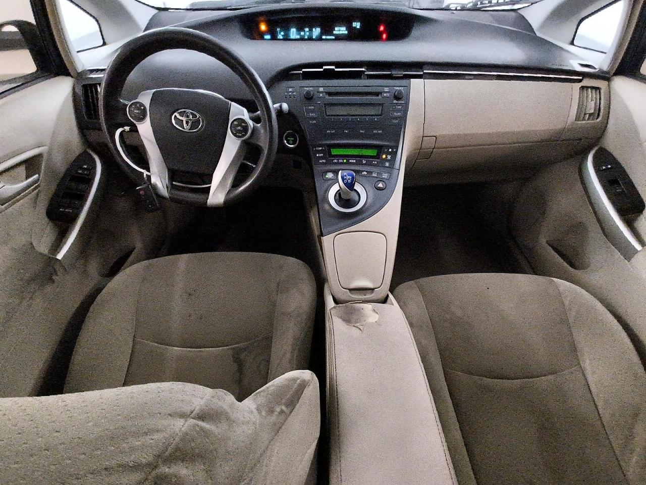2011 Toyota Prius Two Tan vin: JTDKN3DU9B1463308
