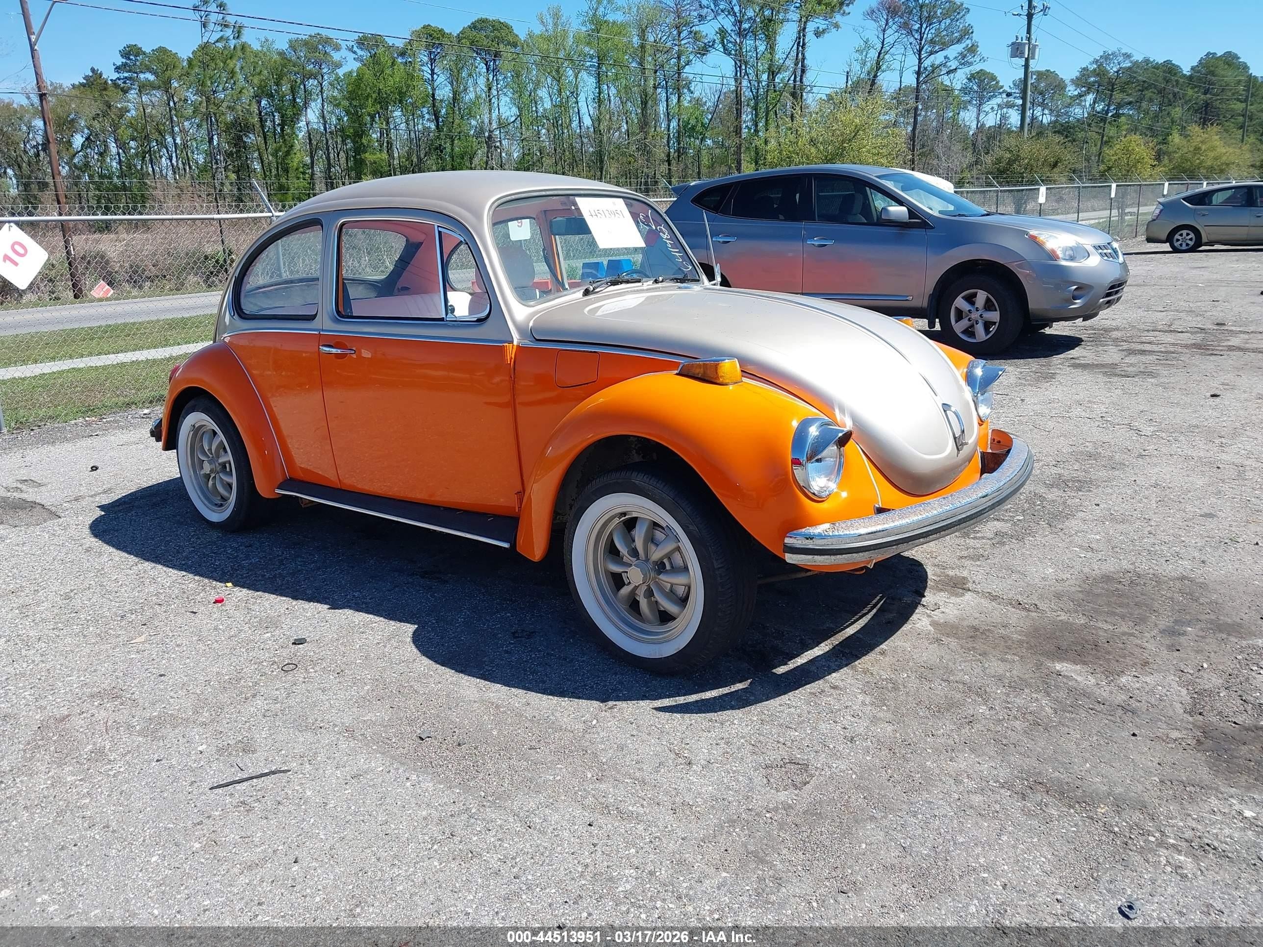 1971 Volkswagen Super Beetle   Orange vin: 1112641482       