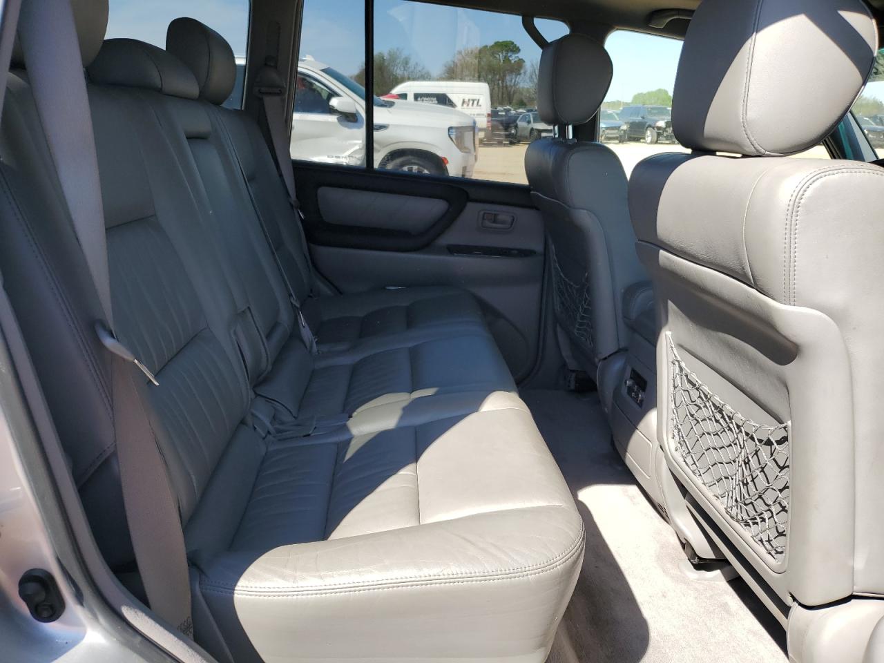 2006 Toyota Land Cruiser White vin: JTEHT05J162089100