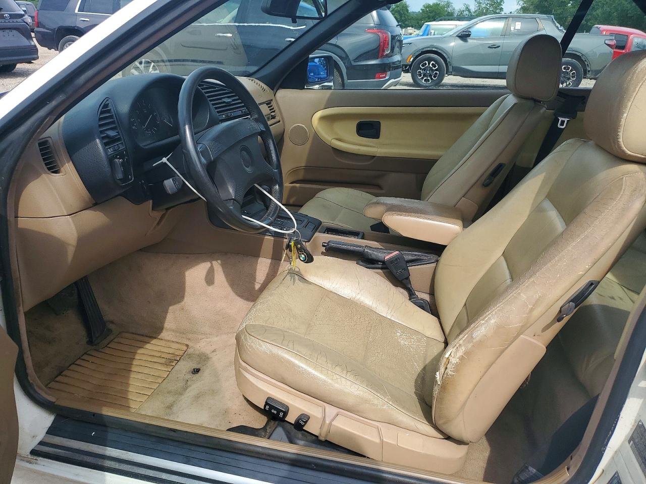 1994 Bmw 325 Ic Automatic Белый vin: WBABJ6322RJD35905