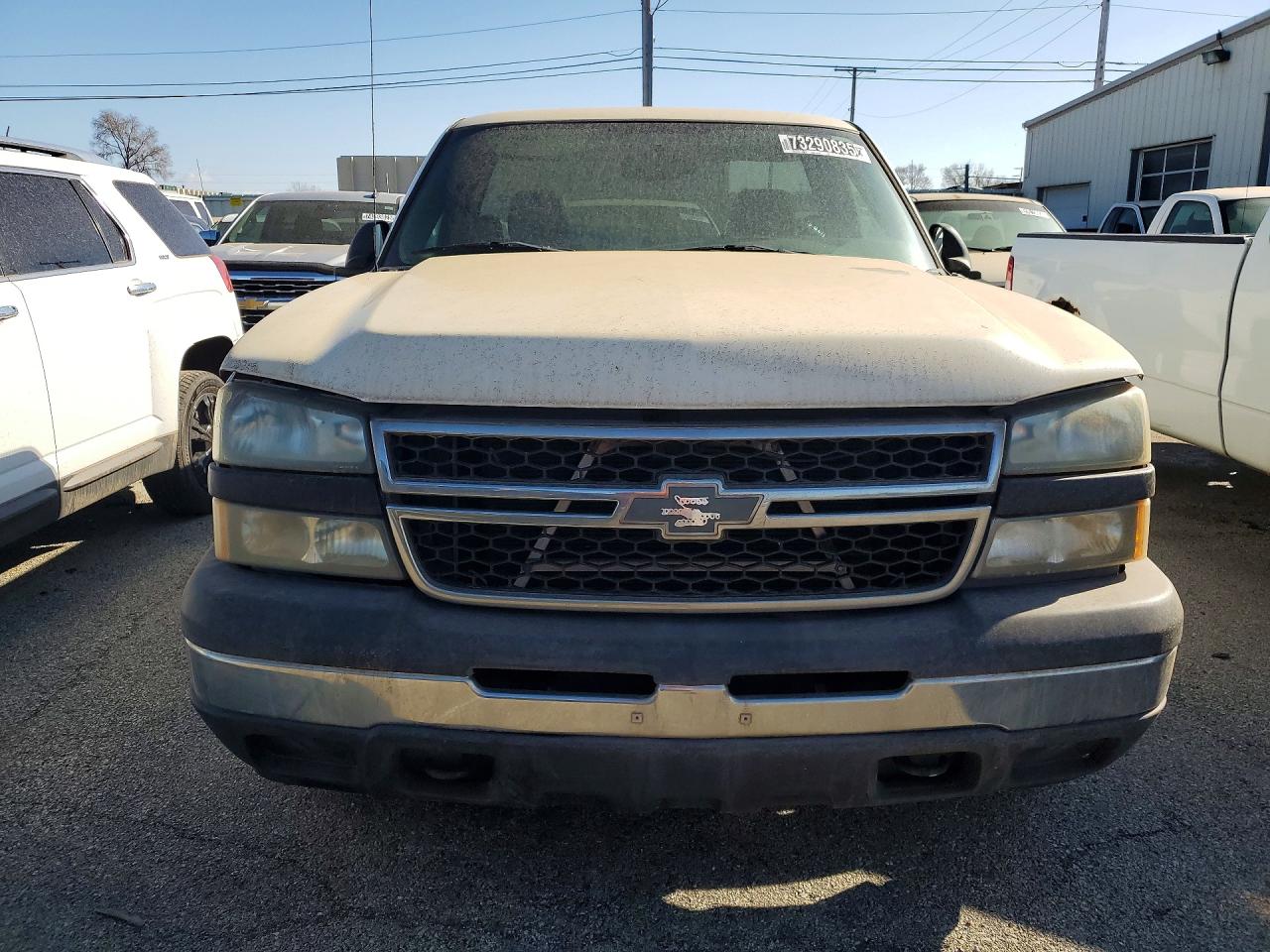 2006 Chevrolet Silverado C1500 White vin: 3GCEC14X76G178437