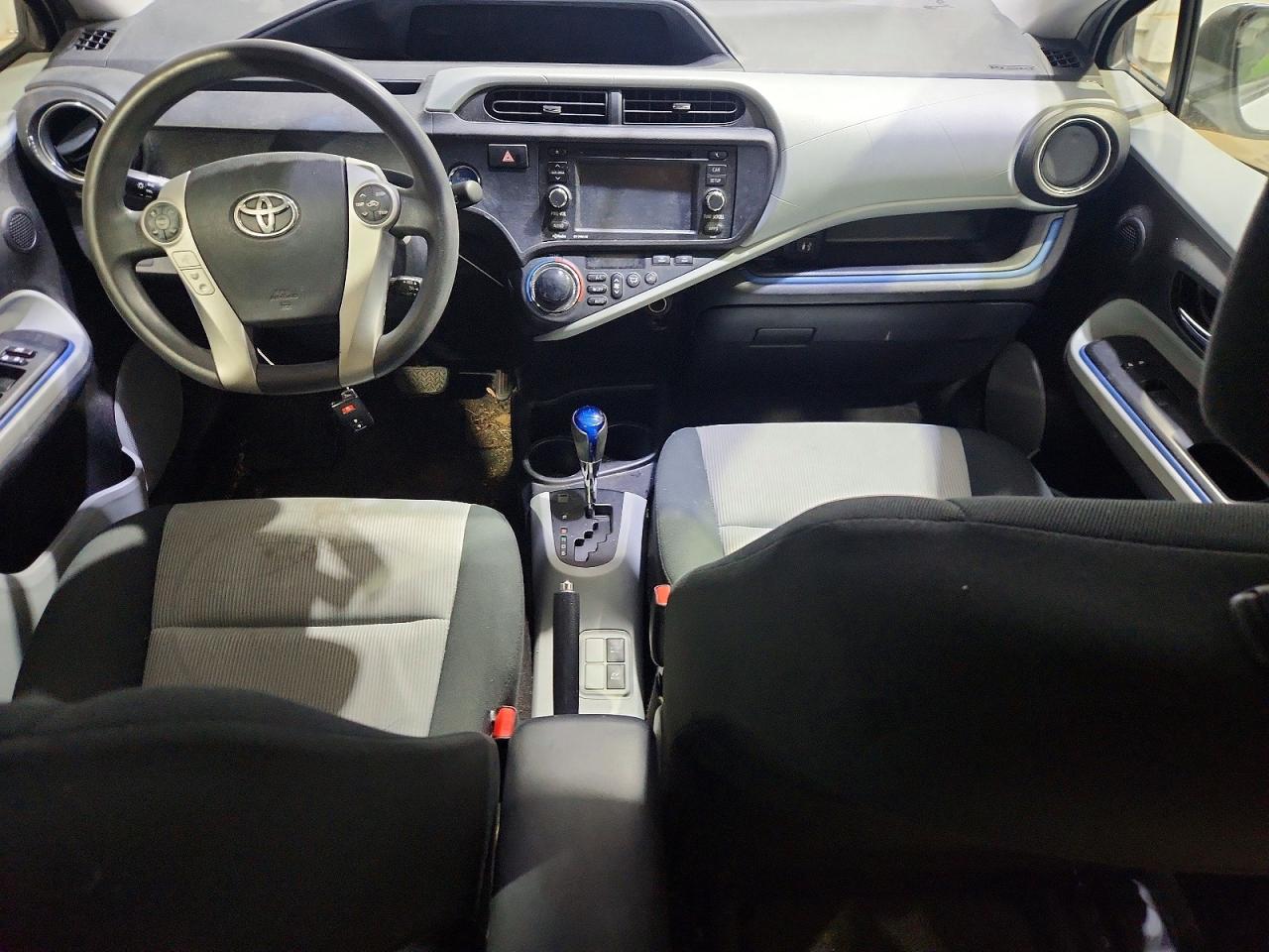 2012 Toyota Prius C Three White vin: JTDKDTB36C1519168