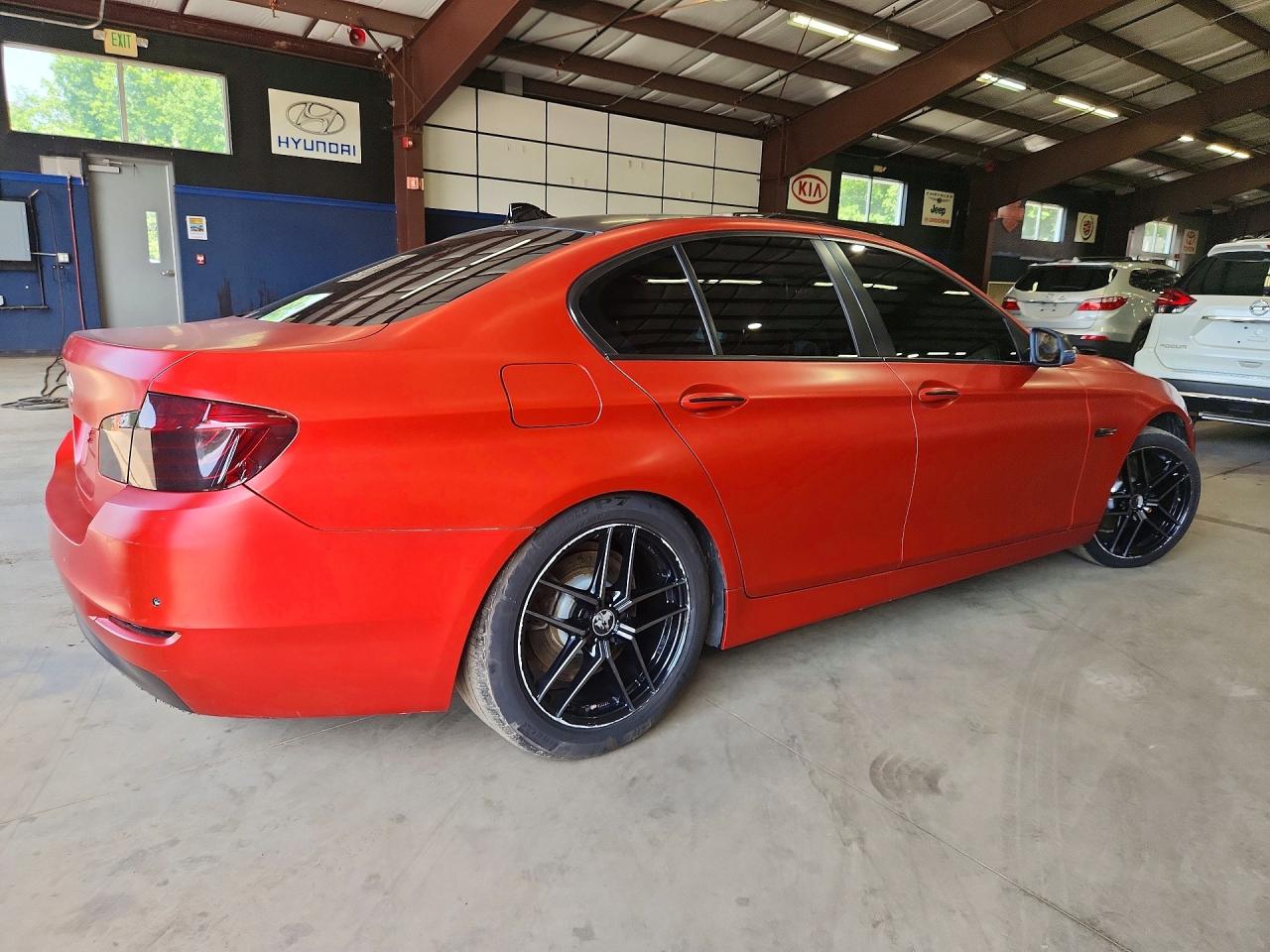 2014 Bmw 528 Xi Red vin: WBA5A7C56ED615362