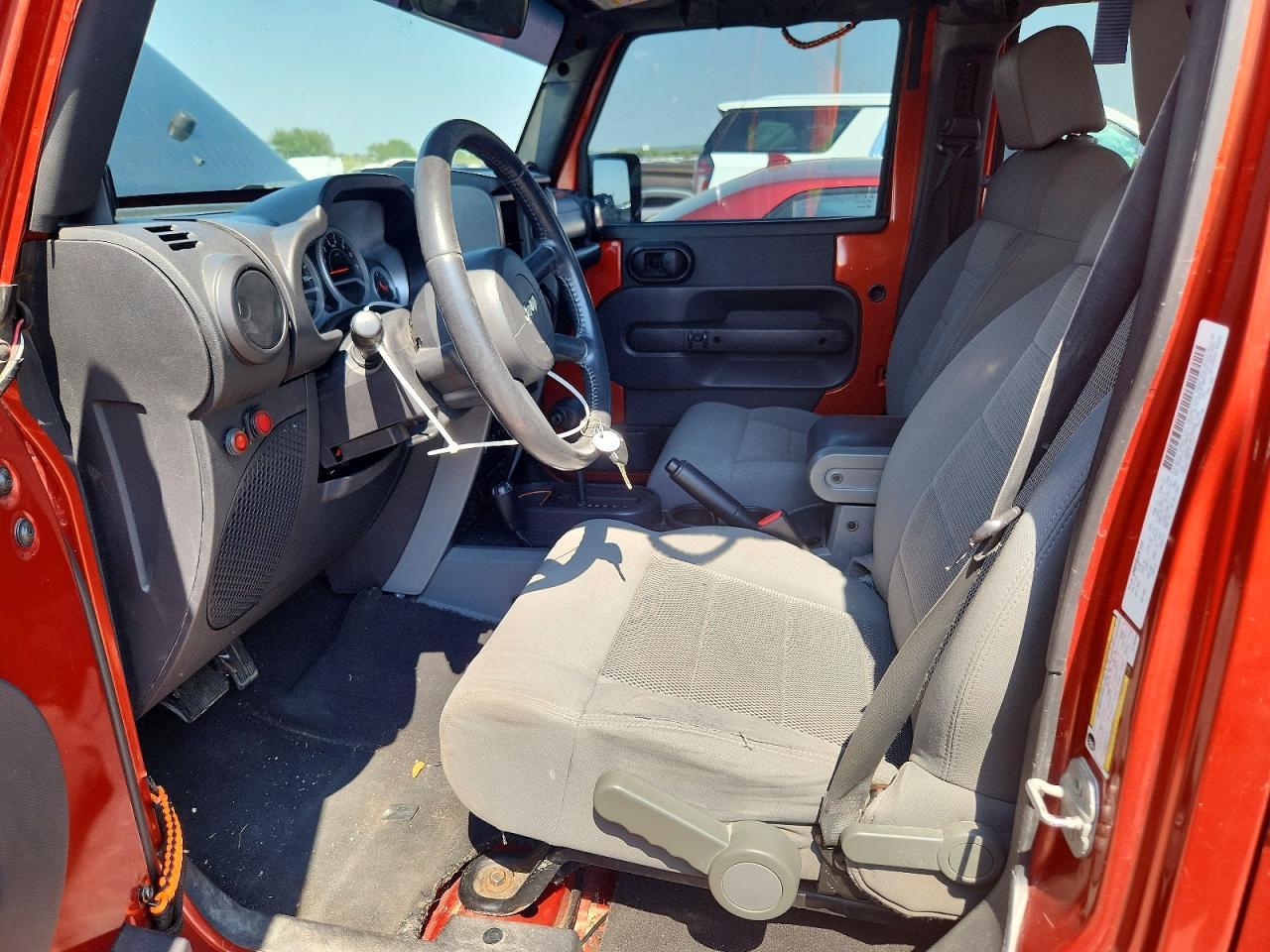 2009 Jeep Wrangler Unlimited Rubicon Red vin: 1J4GA69199L769399