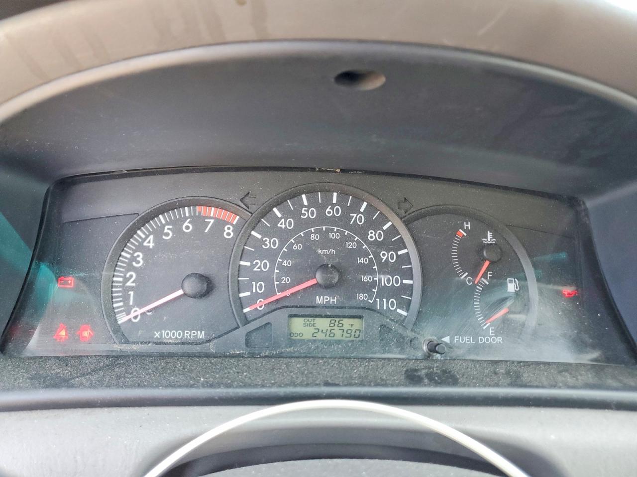 2004 Toyota Corolla Ce Green vin: JTDBR32EX42030920