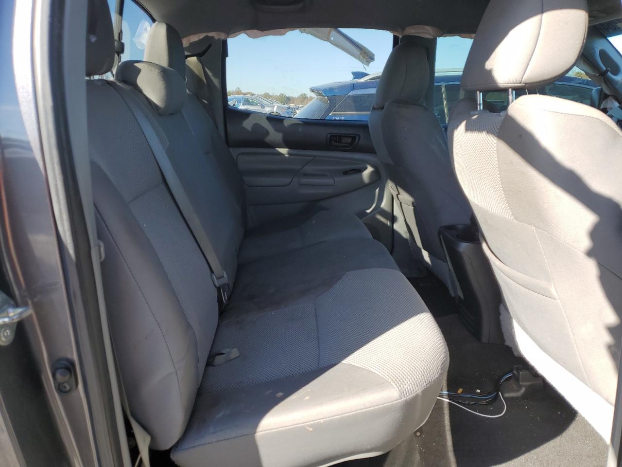 2015 Toyota Tacoma Double Cab Серый vin: 5TFLU4EN6FX120379