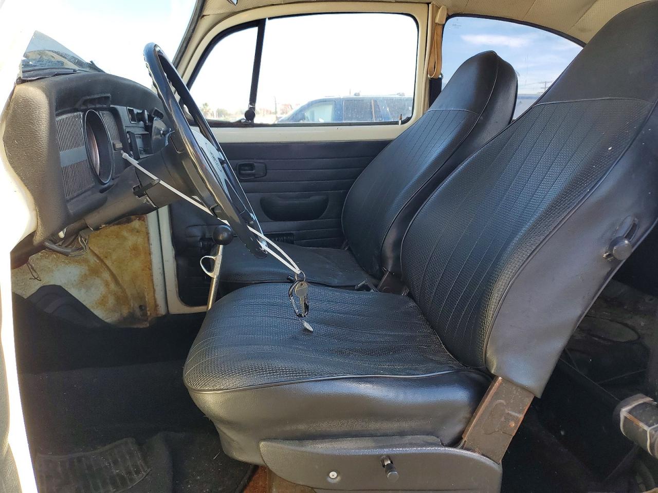 1973 Volkswagen Beetle Белый vin: 1132021914