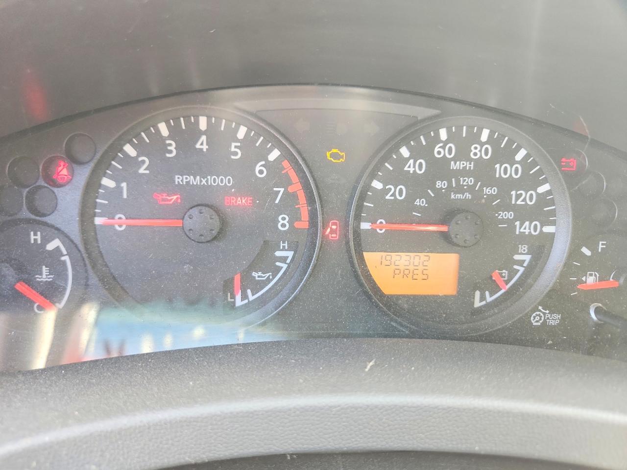 2014 Nissan Xterra S Серый vin: 5N1AN0NU0EN806329