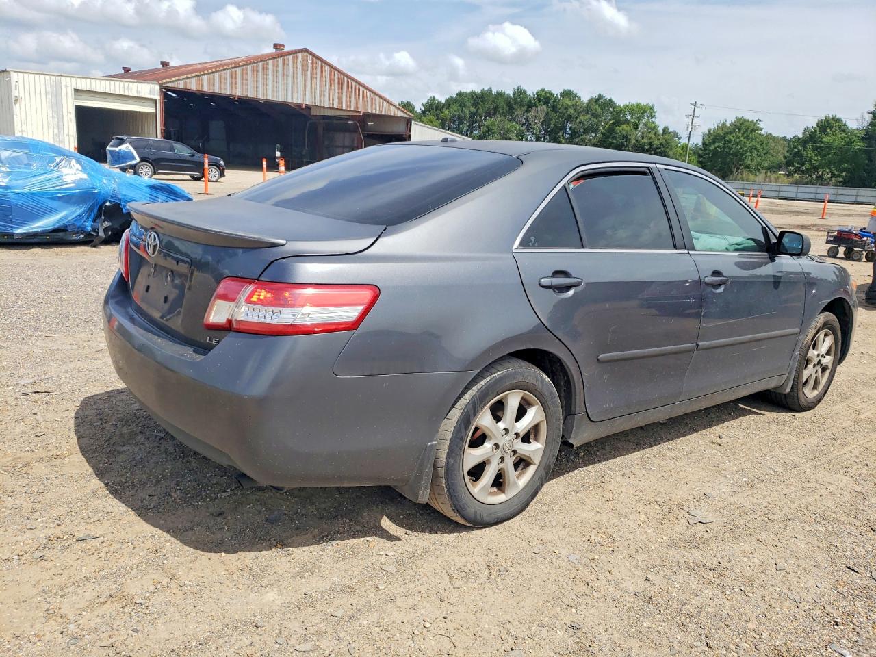2011 Toyota Camry Le Gray vin: 4T1BF3EK3BU144927