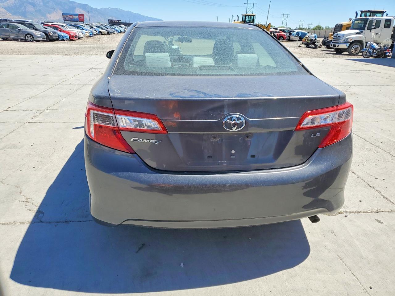 2013 Toyota Camry Le Серый vin: 4T4BF1FK2DR281885