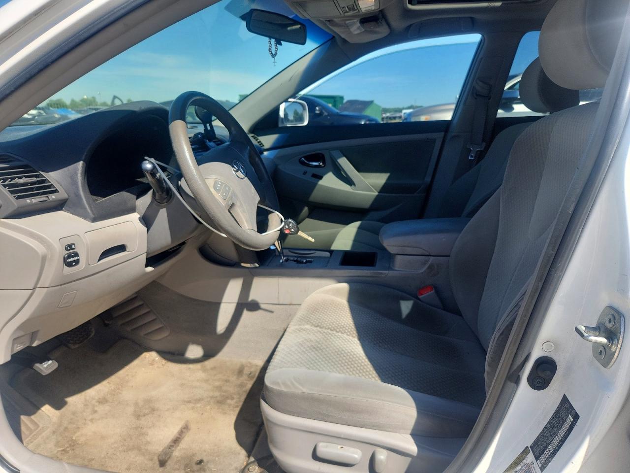 2007 Toyota Camry Le White vin: 4T1BE46K47U599655