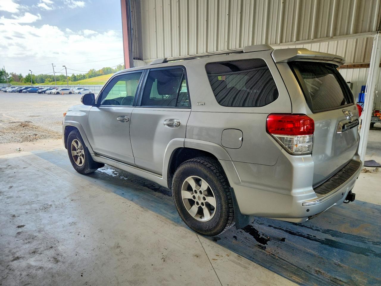 2013 Toyota 4runner Sr5 Silver vin: JTEZU5JR1D5050383
