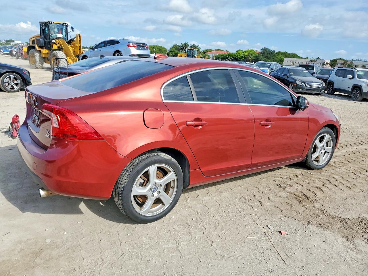 2013 Volvo S60 T5 Red vin: YV1612FH8D2205019