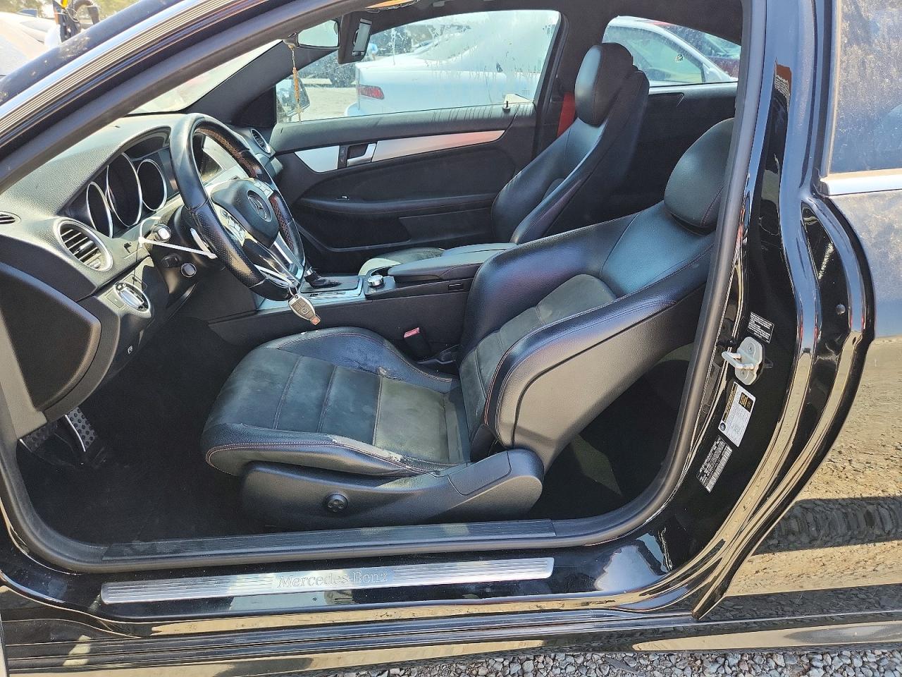 2013 Mercedes-benz C 250 Black vin: WDDGJ4HBXDF994187