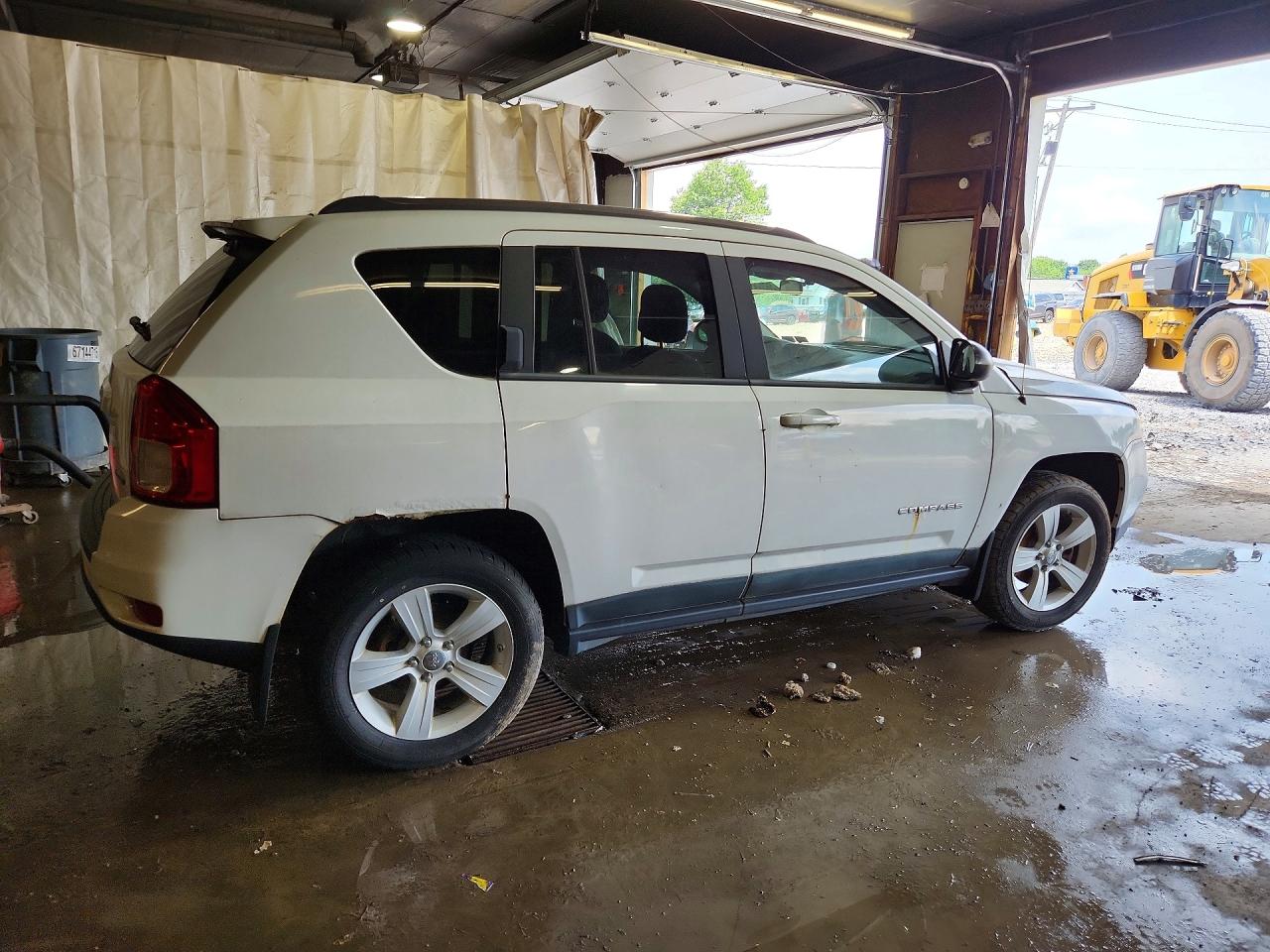 2011 Jeep Compass Sport White vin: 1J4NF1FB7BD180229