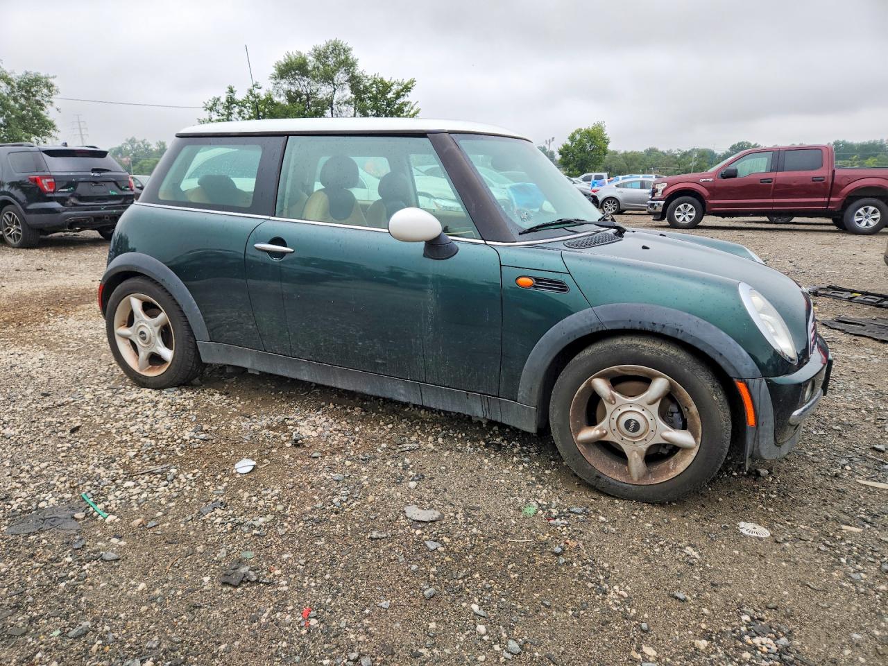 2003 Mini Cooper Green vin: WMWRC33413TE18214