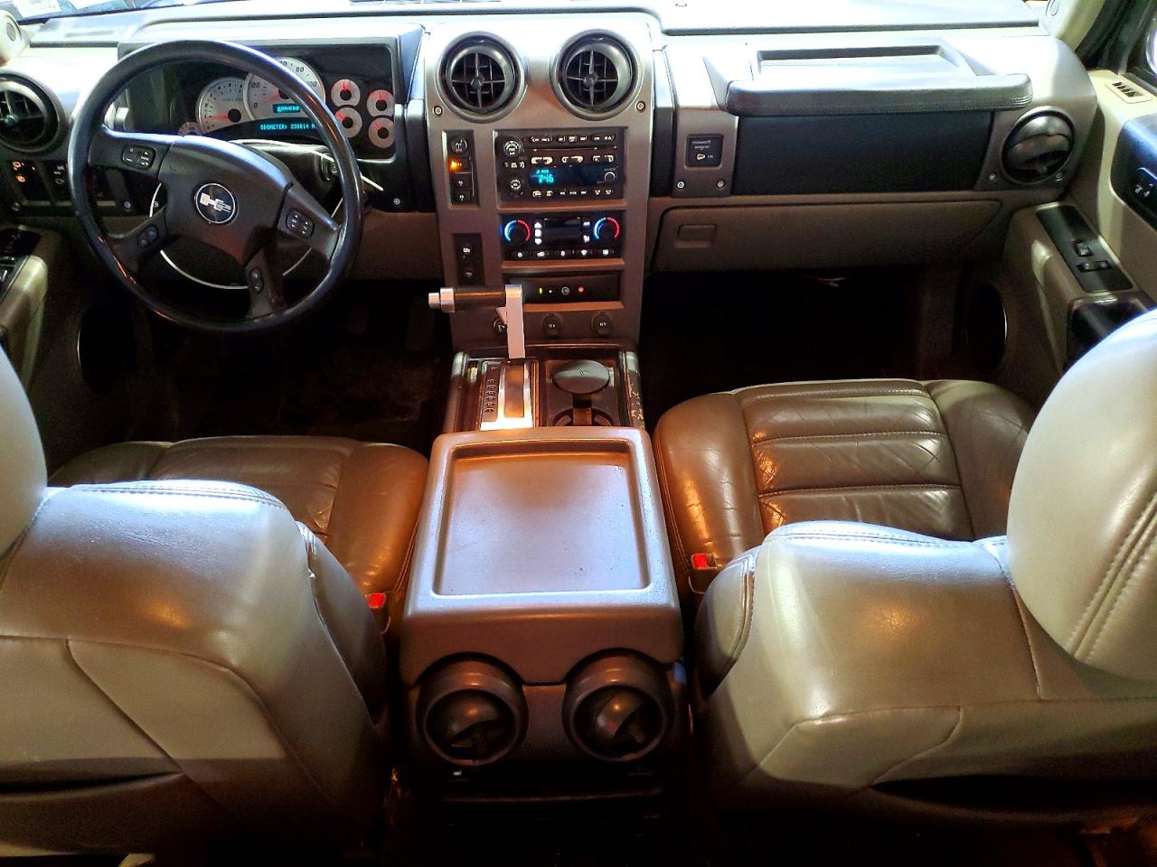 2004 Hummer H2 Black vin: 5GRGN23U74H107367