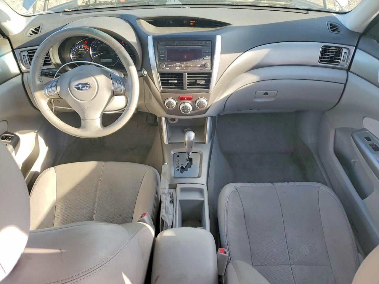 2010 Subaru Forester 2.5x Limited Silver vin: JF2SH6DC8AH757869