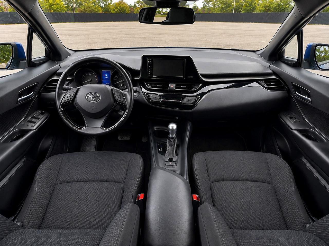 2018 Toyota C-hr Xle Premium Синий vin: NMTKHMBX8JR023848