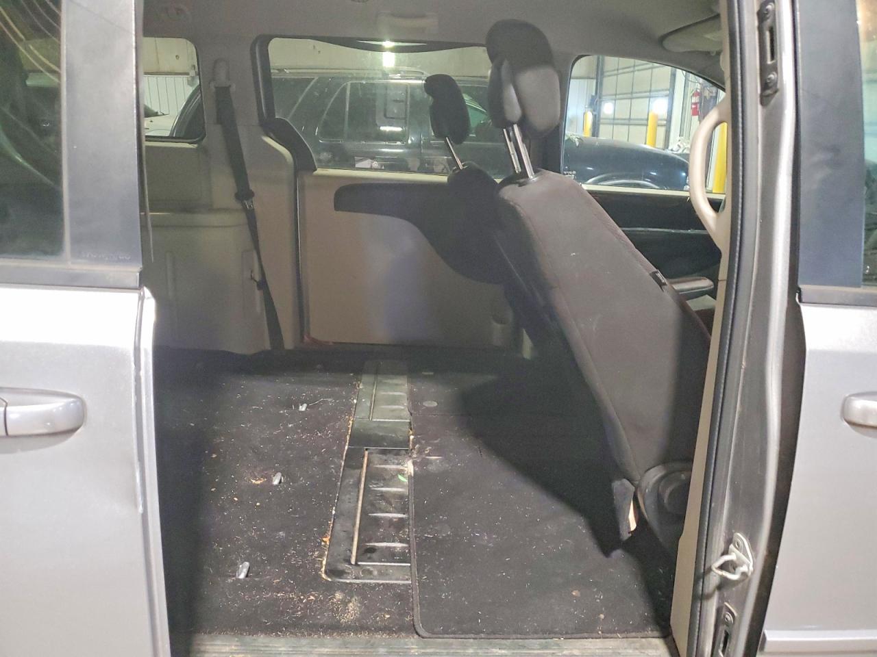 2013 Dodge Grand Caravan Se Silver vin: 2C4RDGBG1DR601119
