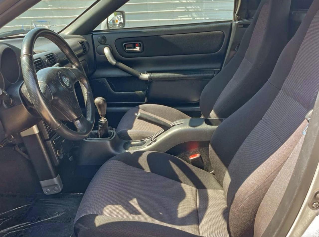 2000 Toyota Mr2 Spyder Серебряный vin: JTDFR3203Y0018812